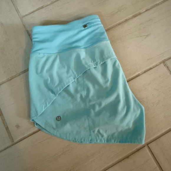 Lululemon Speed Up Mid-Rise Short 4" - Picture 8 of 8